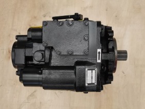 Combine harvester hydraulic pump