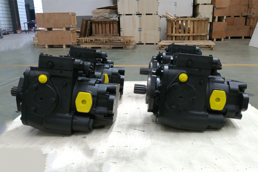 Harvester hydraulic piston pump