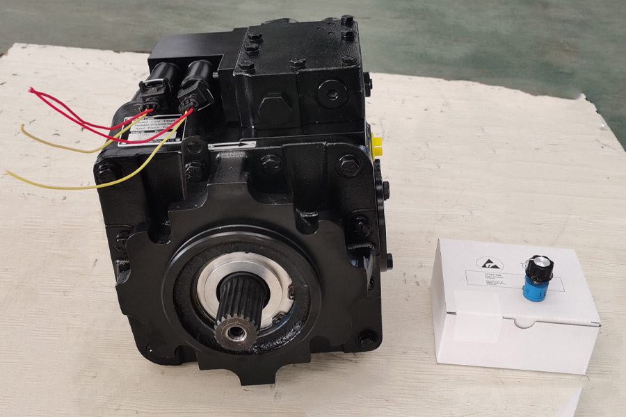 Hydrostatically Driven Hydraulic Piston Pump