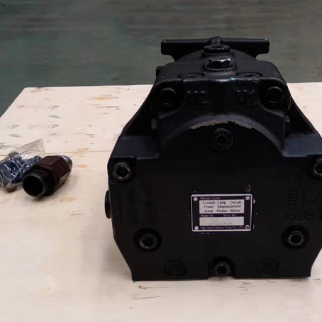 Harvester heavy duty hydraulic motor customization